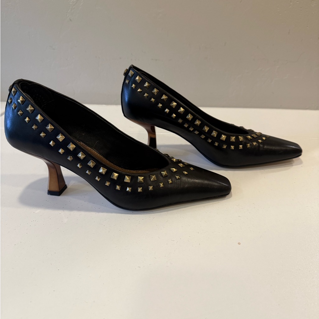 Donald J. Pliner Black Heels With Gold Studs